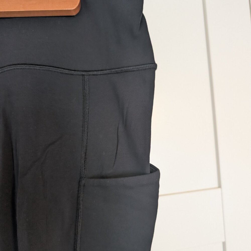 Athleta Crops - Picture 3 of 4